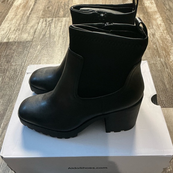 Aldo Black Chunky Heel Ankle Boots Size 8.5 - Picture 9 of 16